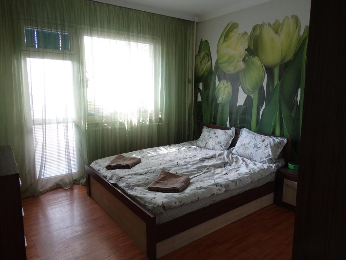 2 Bedrooms With Private Bath And Balcony Near The Airport Sófia Exterior foto